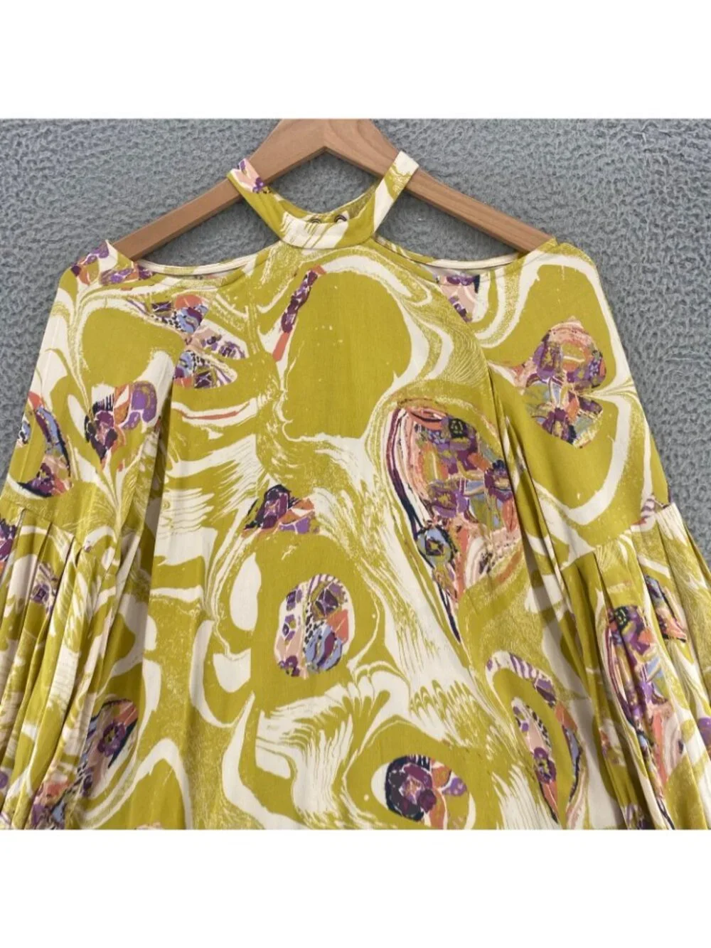 Free People Top Women Extra Small Yellow Floral Cold Shoulder Bell Bishop Sleeve